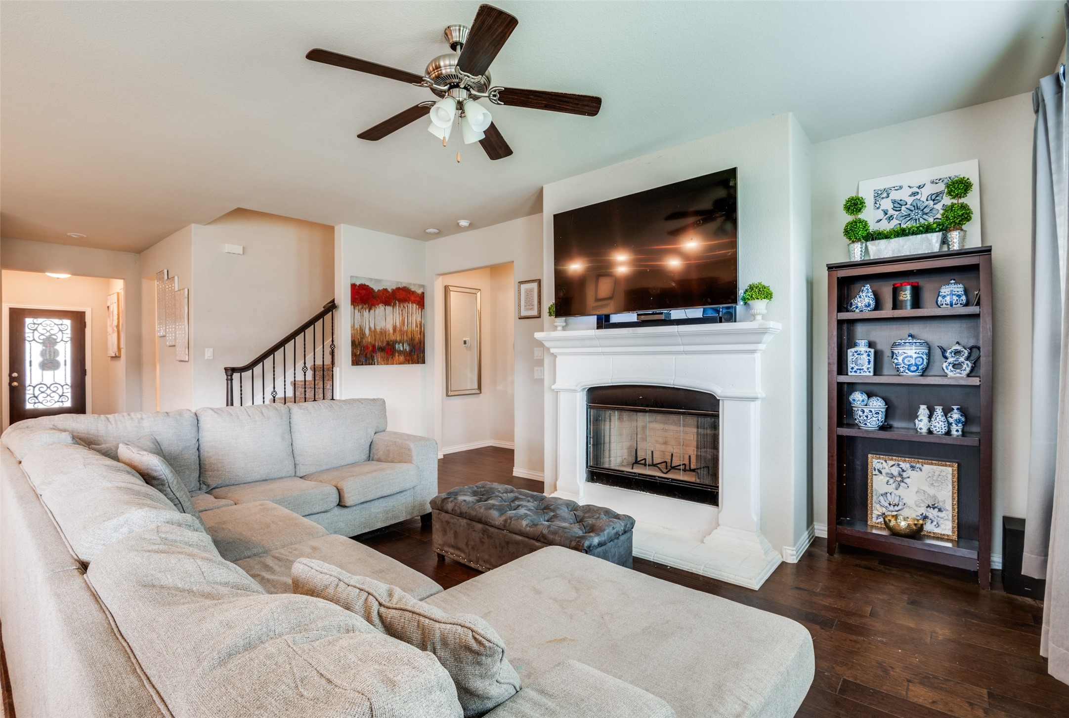 801 Woodcrest Drive Ennis TX 75119