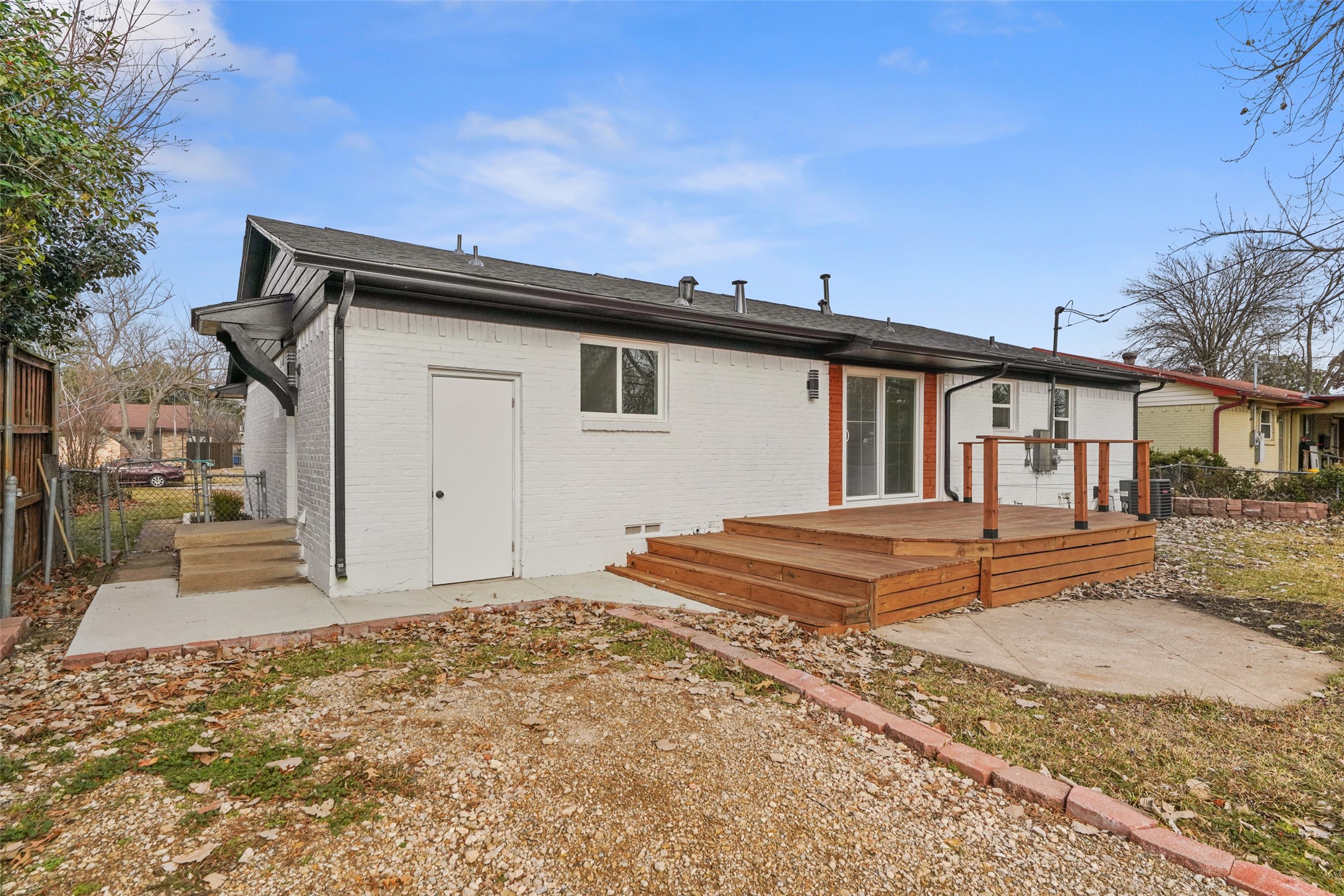 11046 Delford Circle Dallas TX 75228