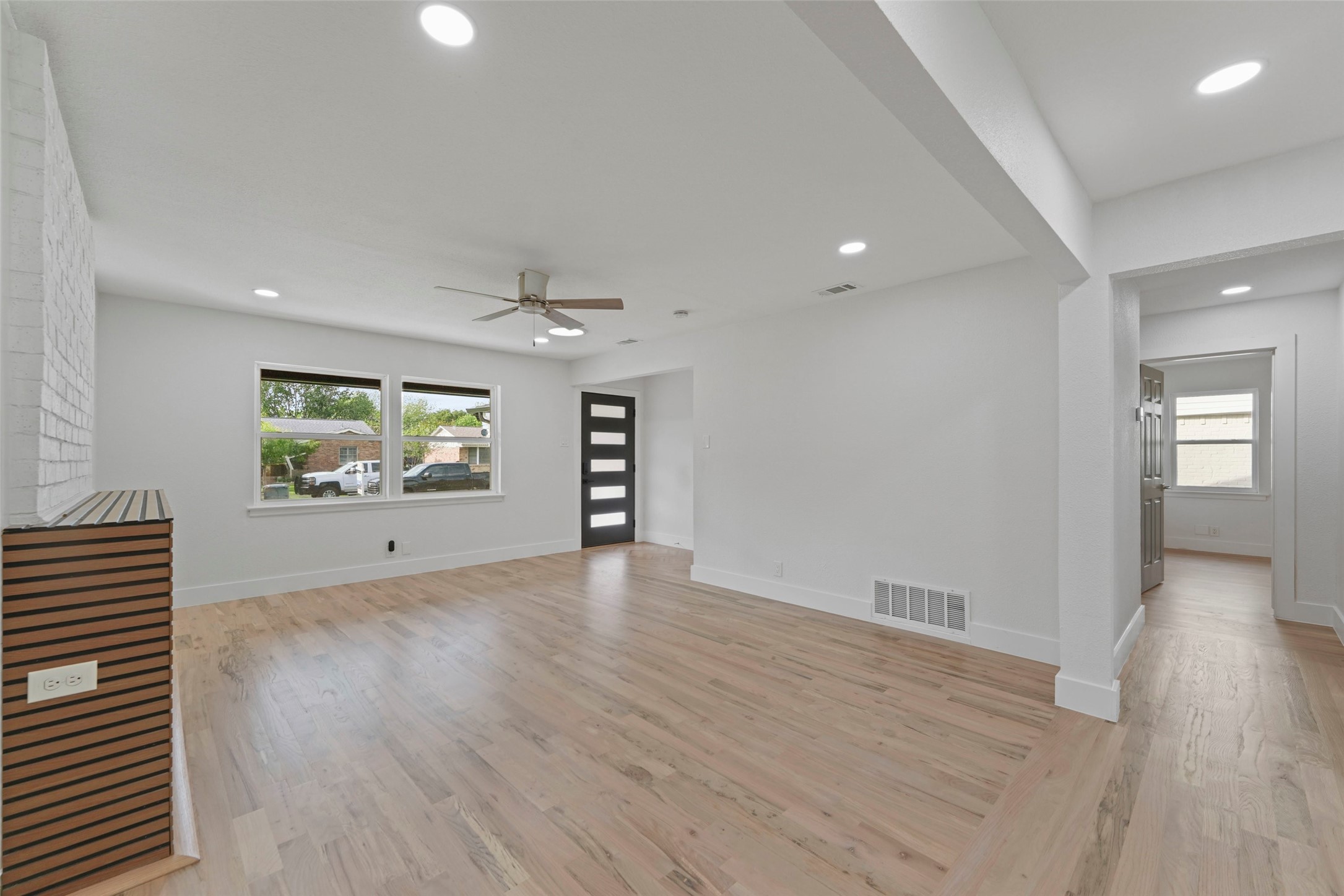 11046 Delford Circle Dallas TX 75228
