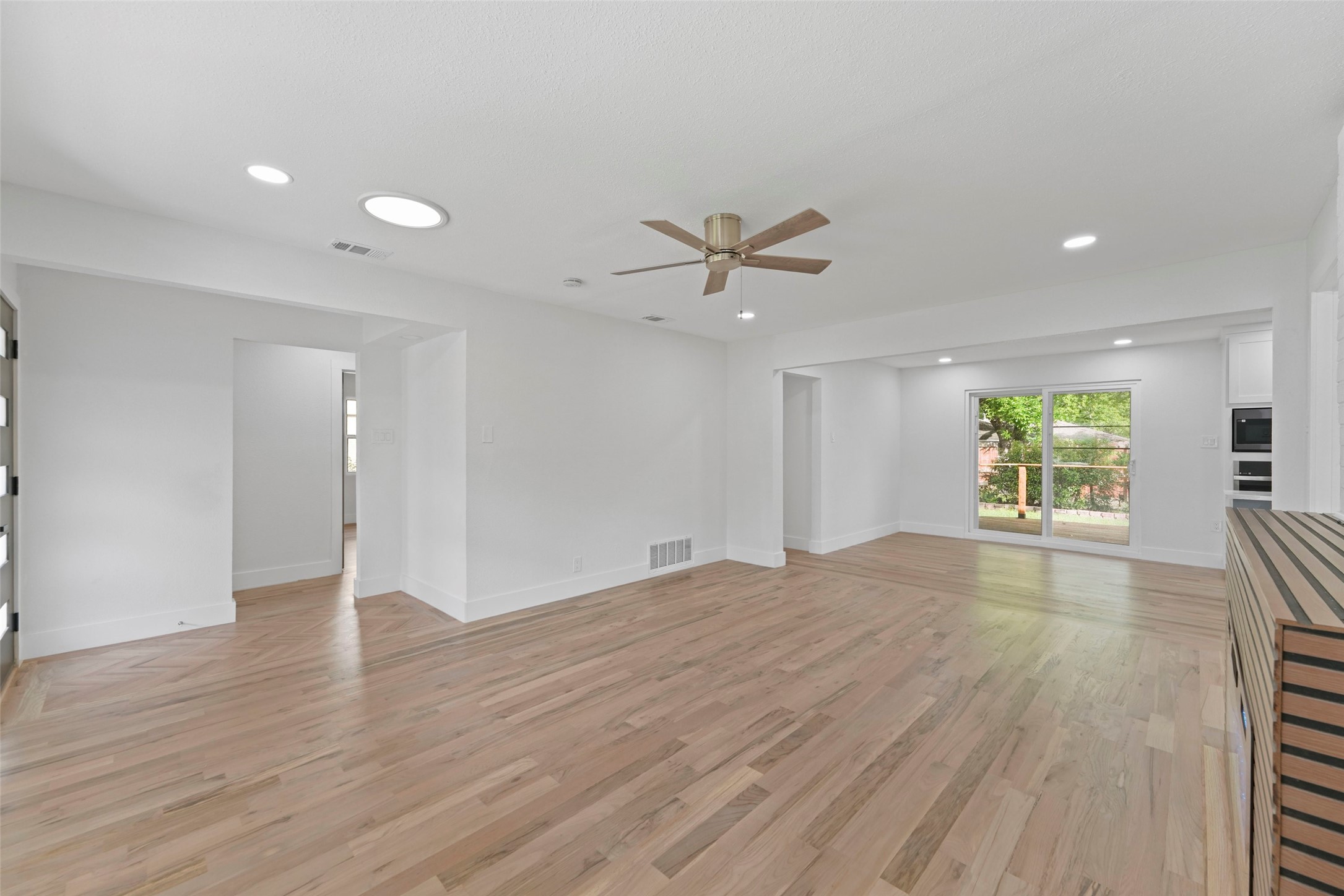 11046 Delford Circle Dallas TX 75228