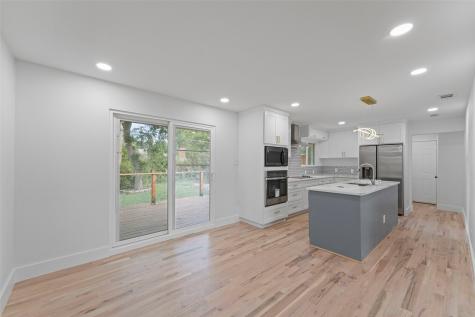11046 Delford Circle Dallas TX 75228