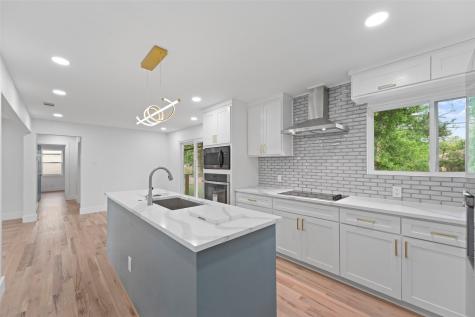 11046 Delford Circle Dallas TX 75228