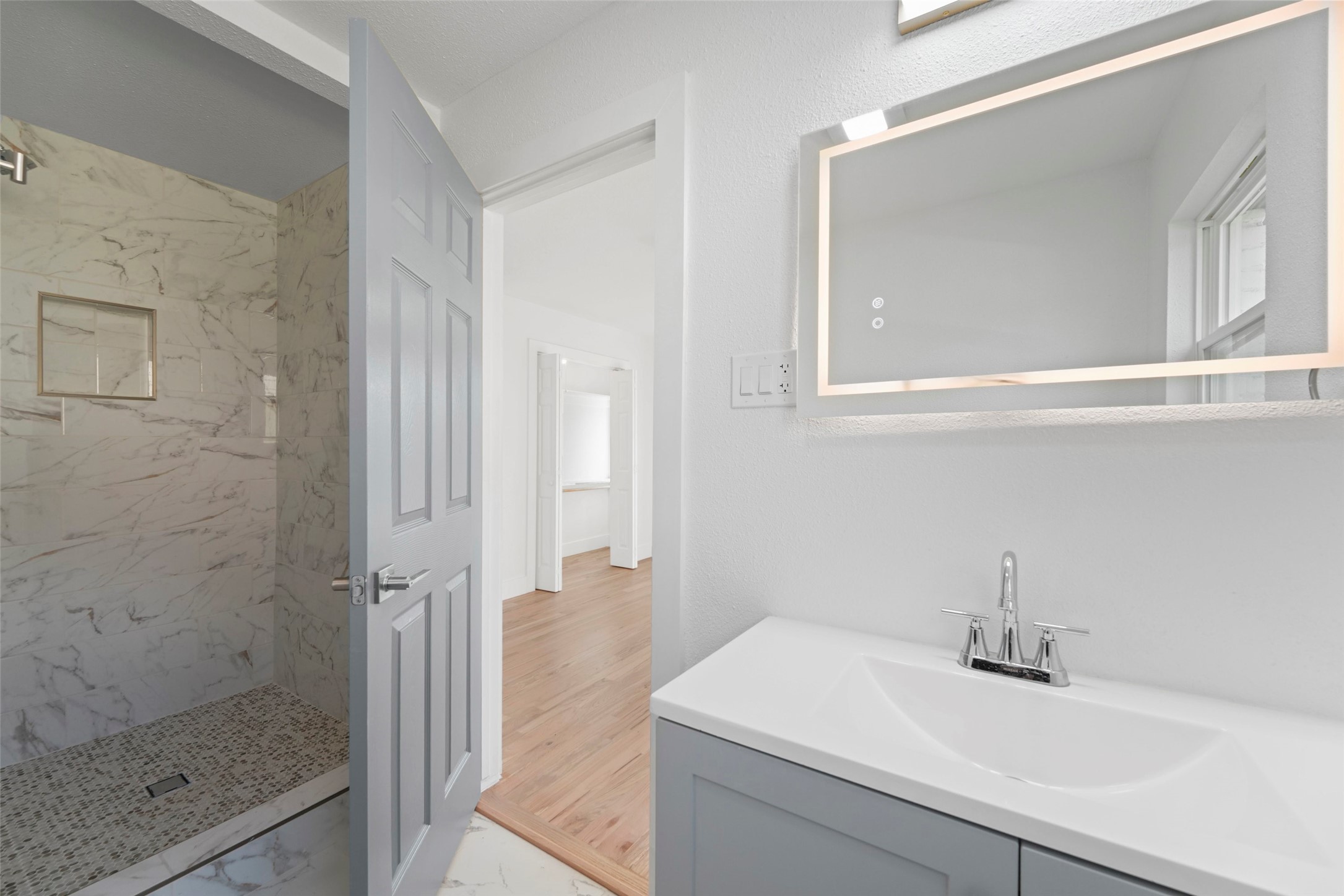 11046 Delford Circle Dallas TX 75228