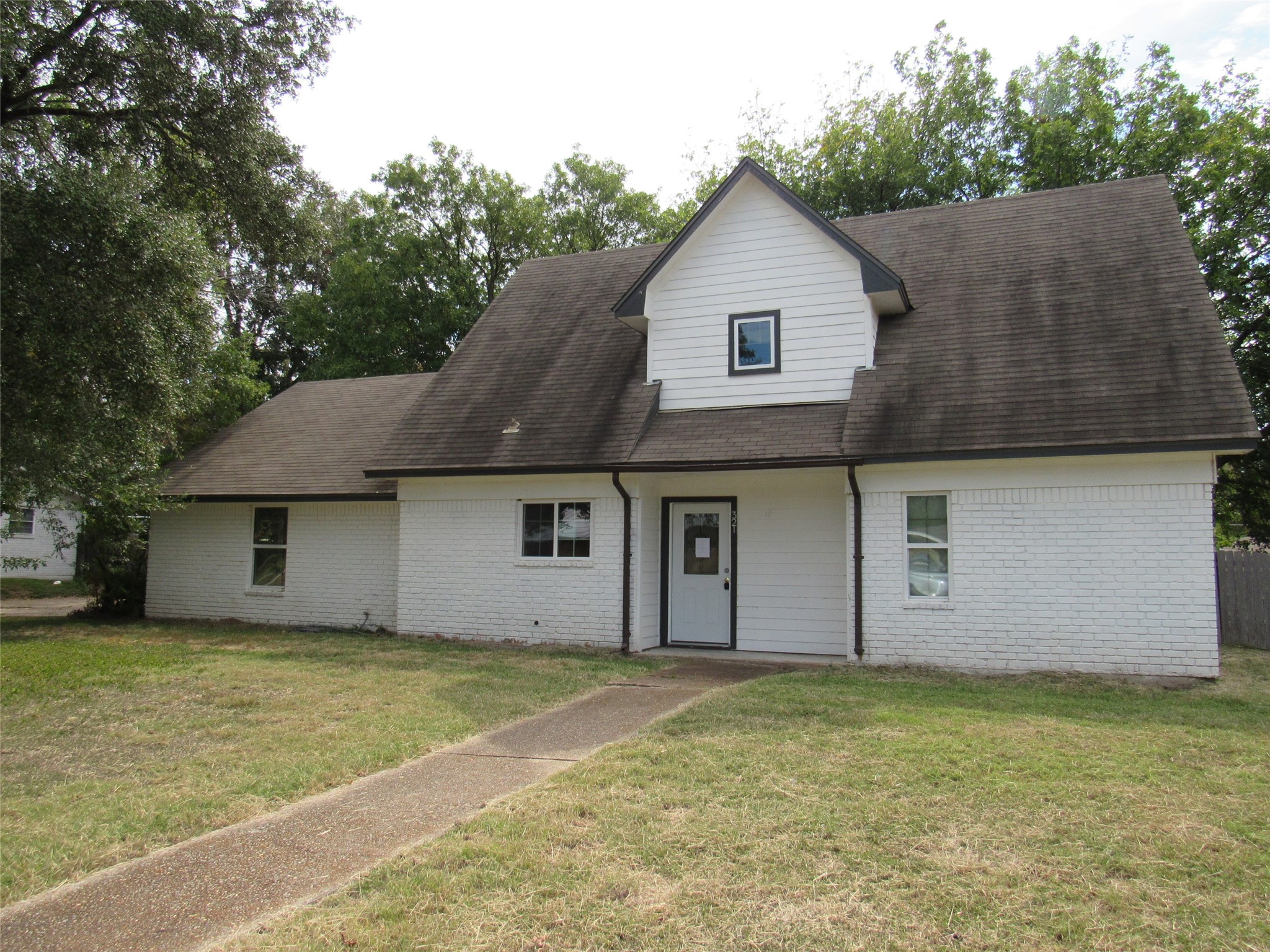 321 Crescent Drive Hewitt TX 76643