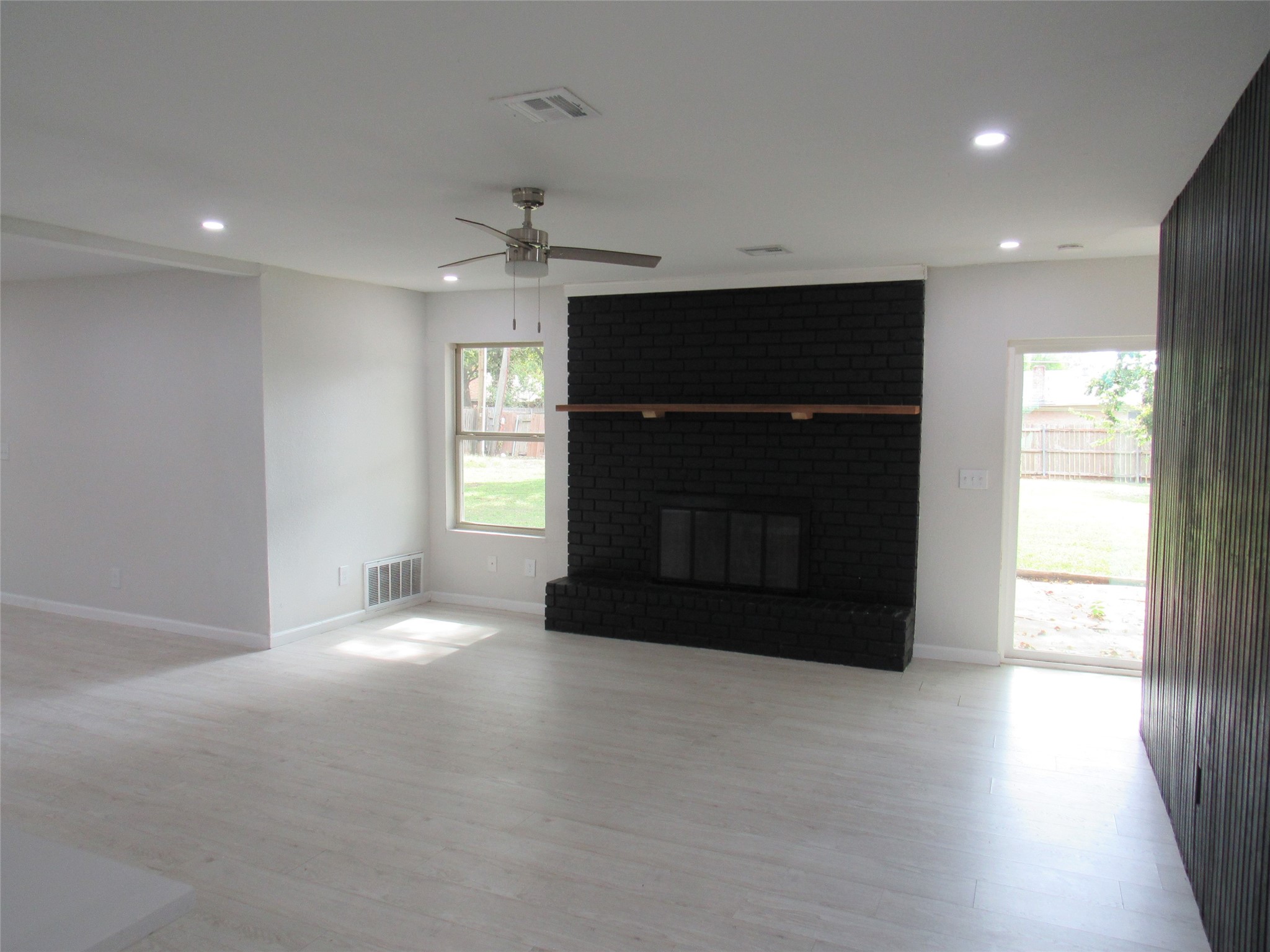 321 Crescent Drive Hewitt TX 76643