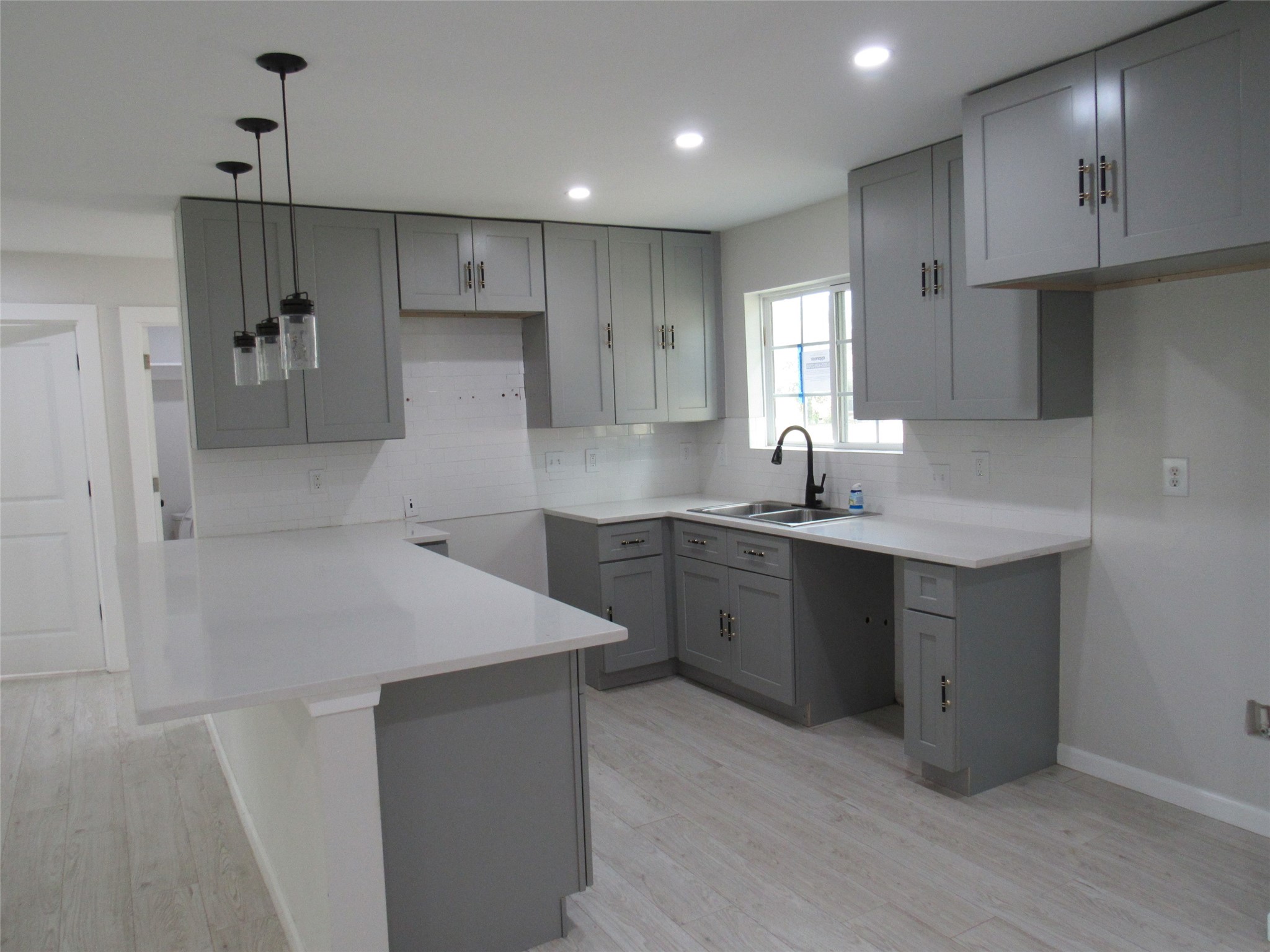 321 Crescent Drive Hewitt TX 76643