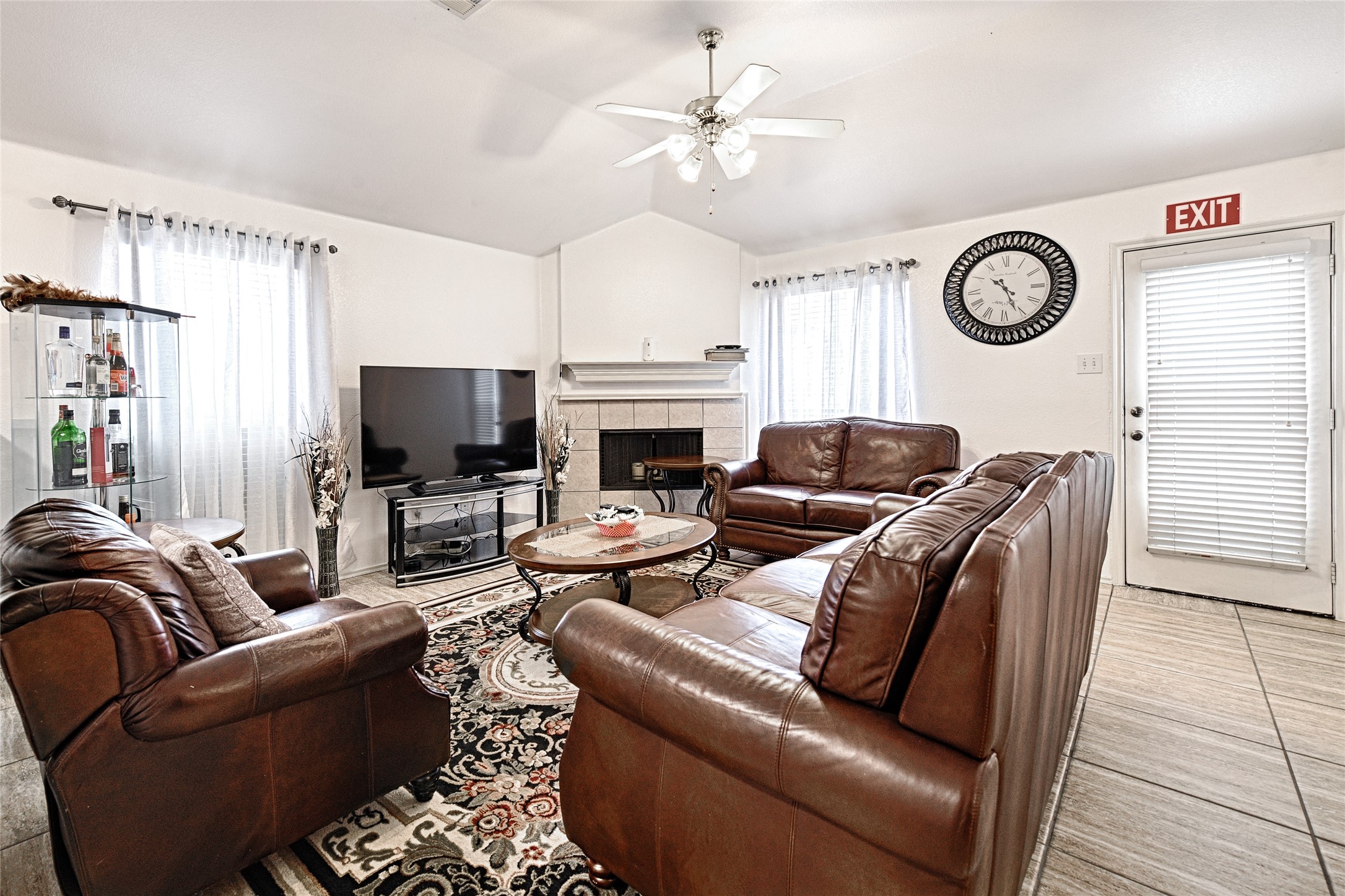101 Fairbanks Drive Garland TX 75043