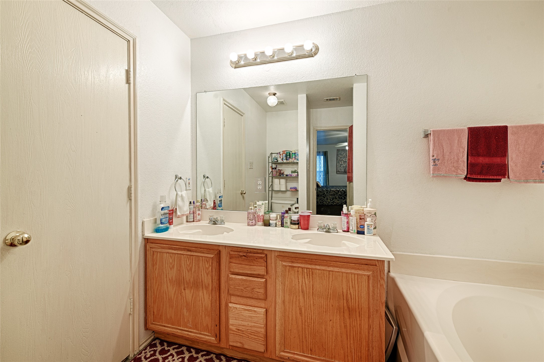 101 Fairbanks Drive Garland TX 75043
