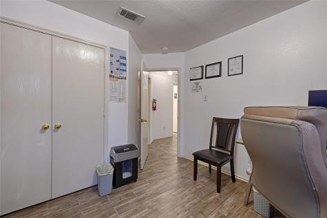 101 Fairbanks Drive Garland TX 75043