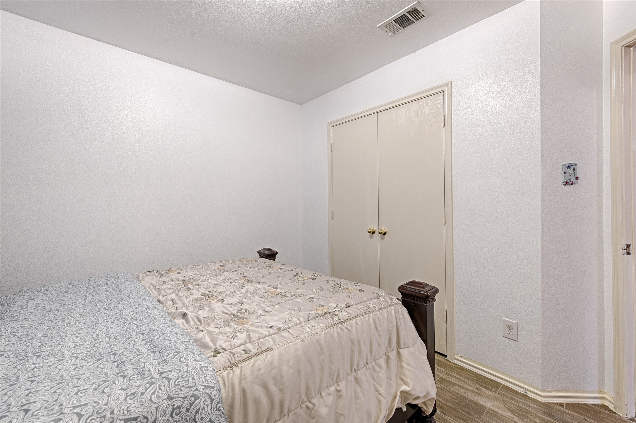 101 Fairbanks Drive Garland TX 75043