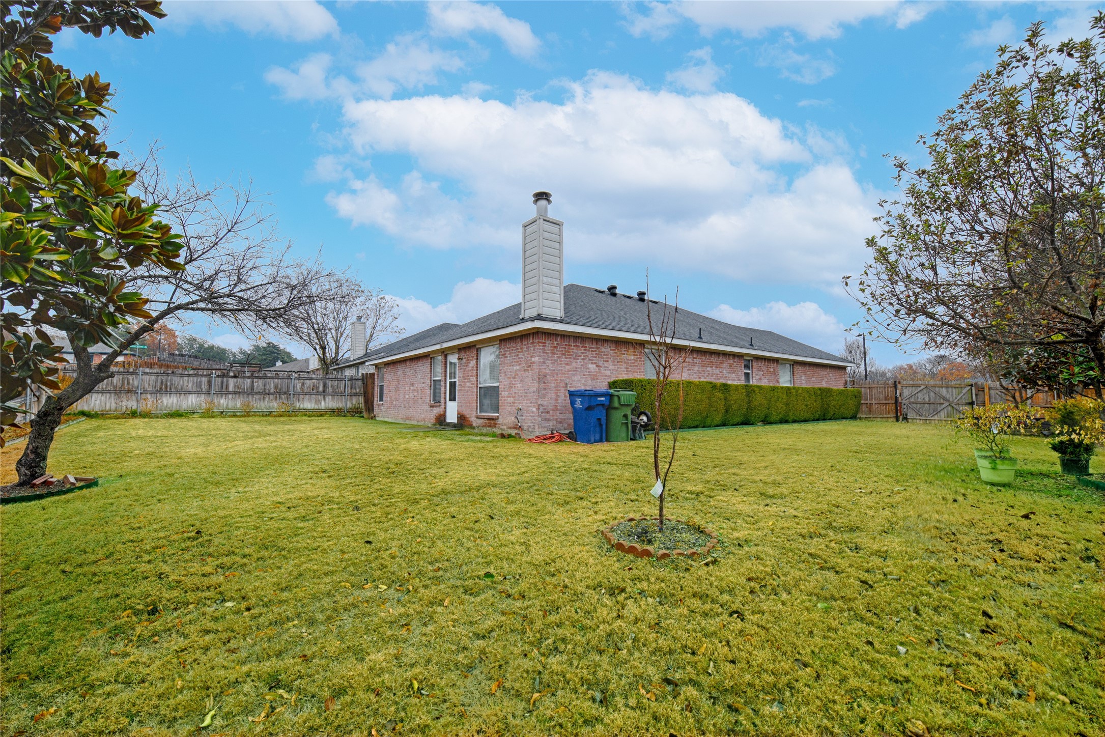 101 Fairbanks Drive Garland TX 75043