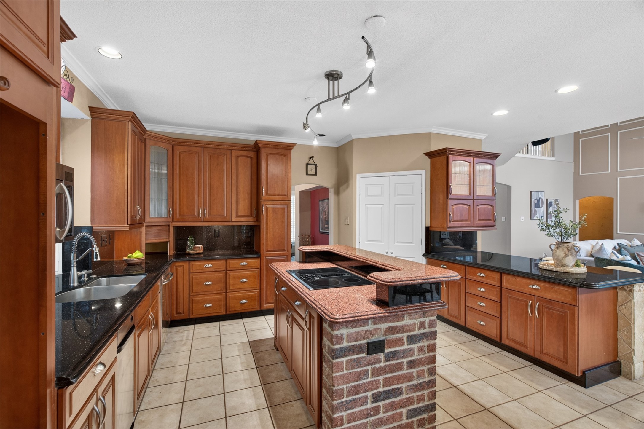 1536 Chester Drive Plano TX 75025