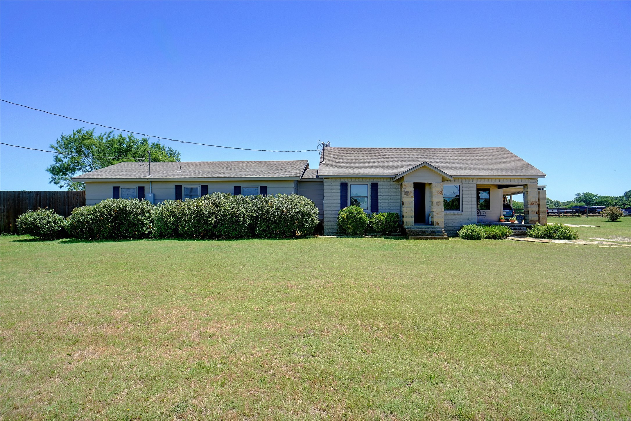 1860 Old Base Road Aurora TX 76078