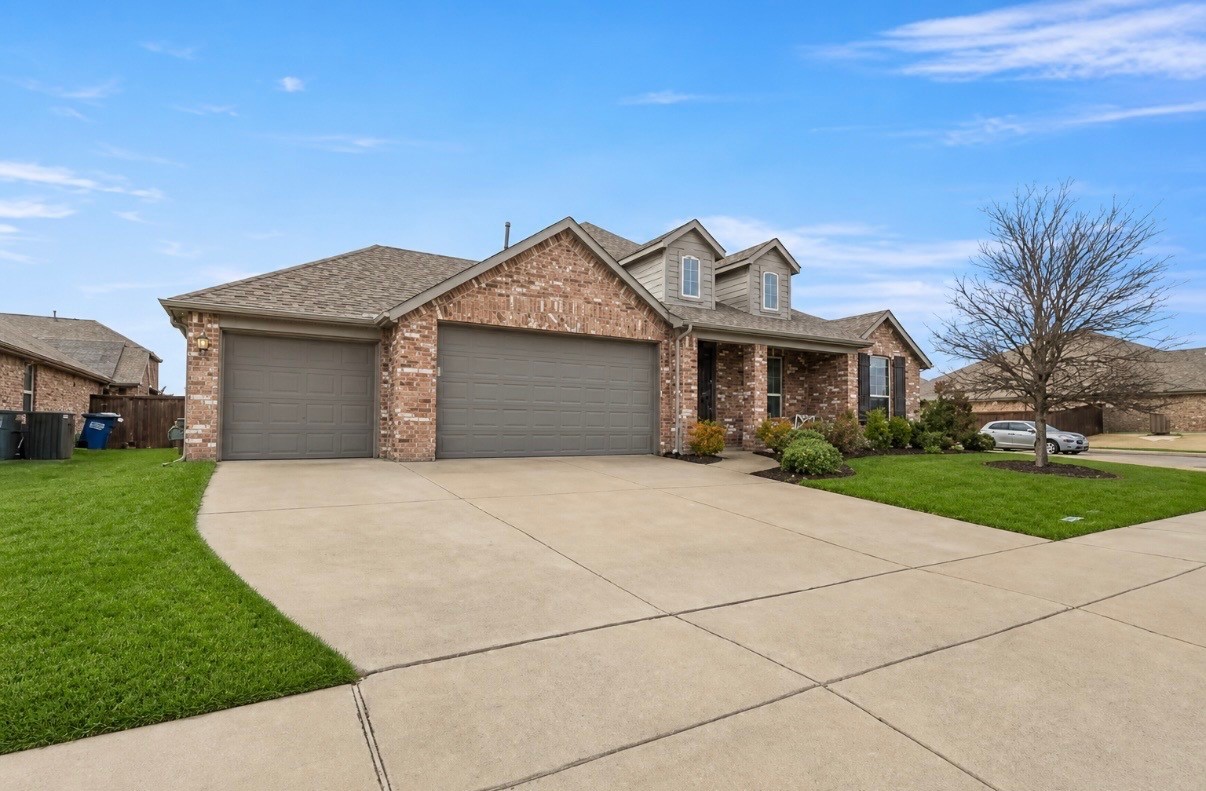1300 Lawnview Drive Forney TX 75126