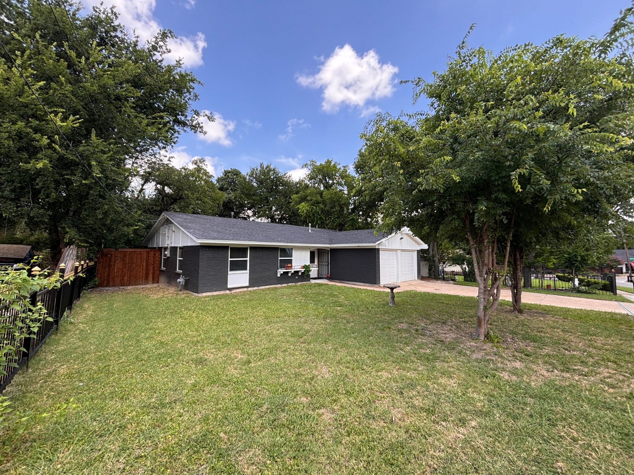 7711 Leigh Ann Drive Dallas TX 75232