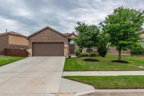 2933 Saddle Creek Drive Fort Worth TX 76177