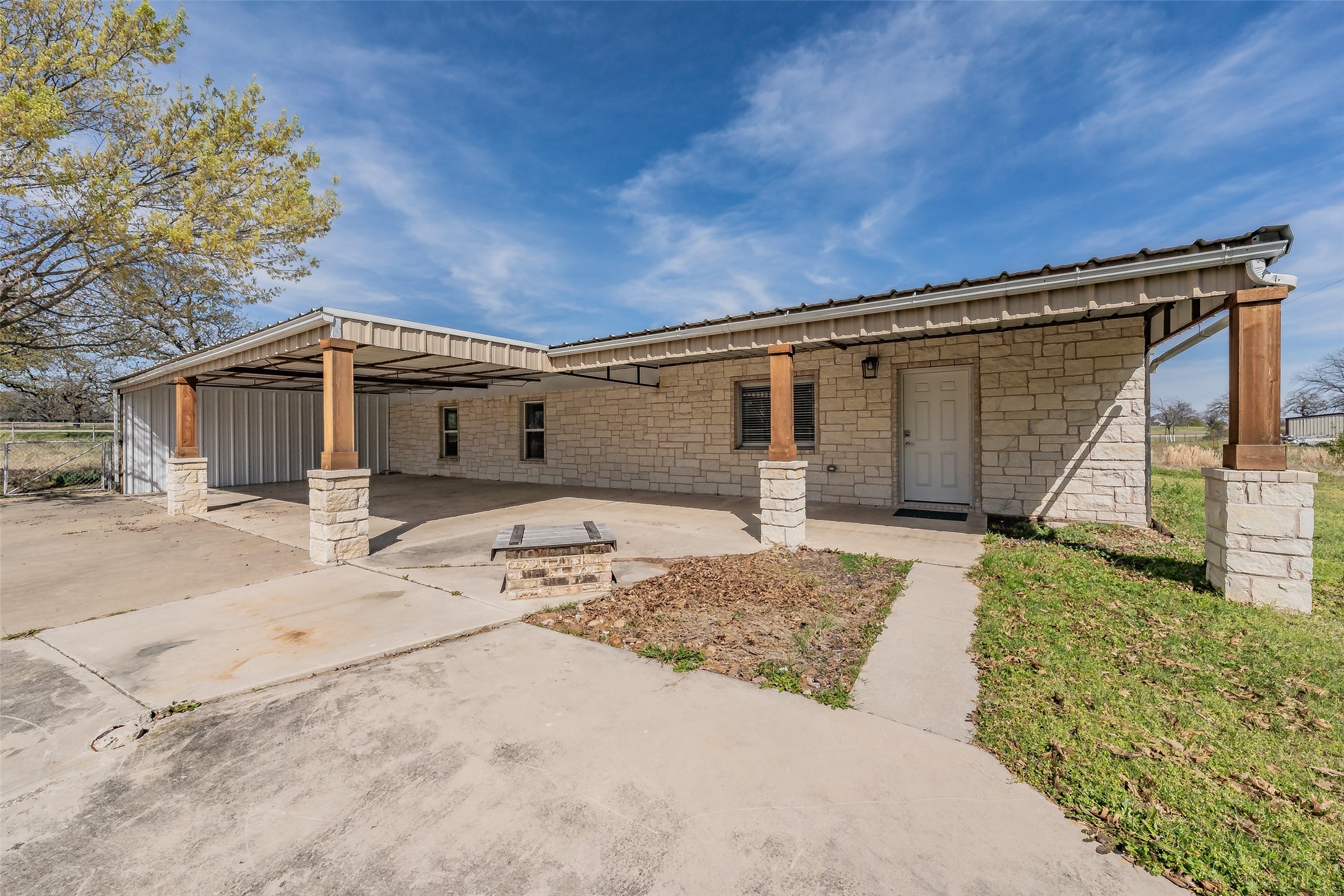 337 Travis Road Decatur TX 76234