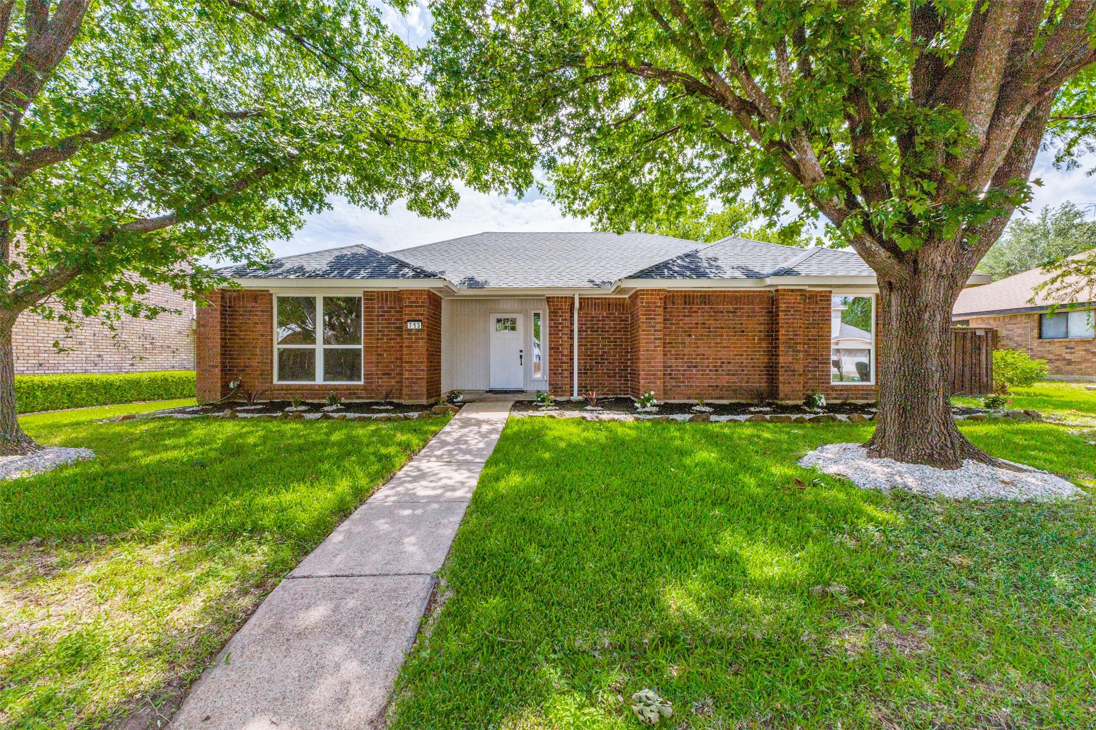 713 Bridgewater Lane Mesquite TX 75181