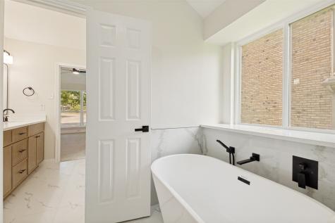 713 Bridgewater Lane Mesquite TX 75181