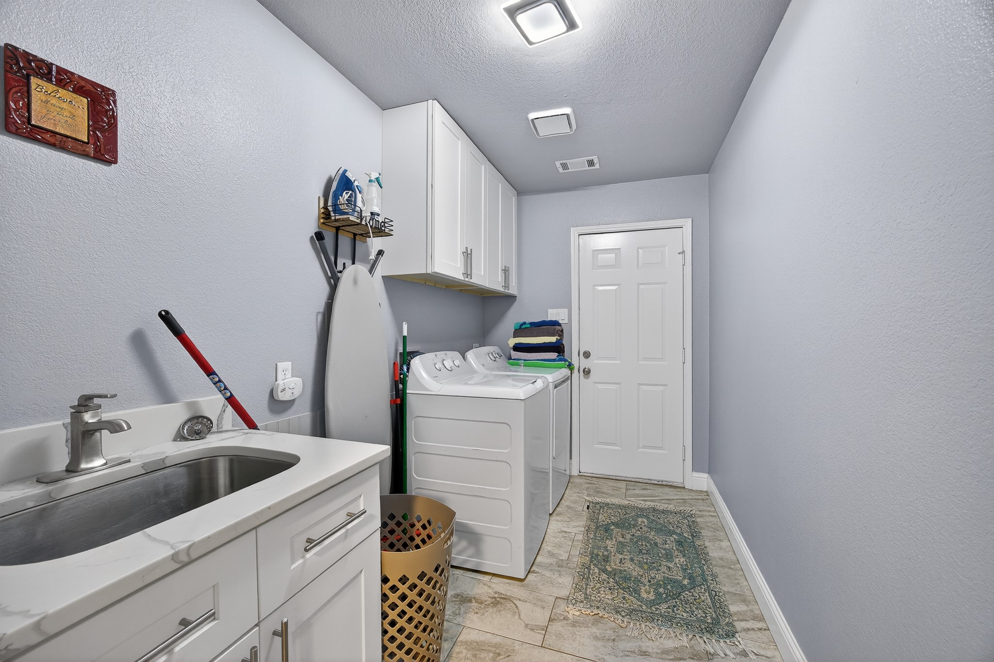 1422 Primrose Lane Lewisville TX 75077