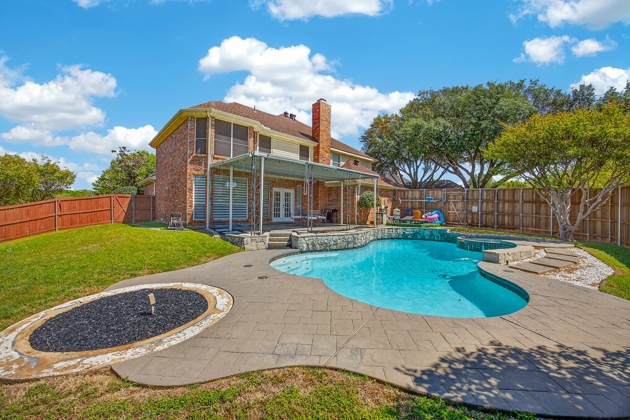 1422 Primrose Lane Lewisville TX 75077