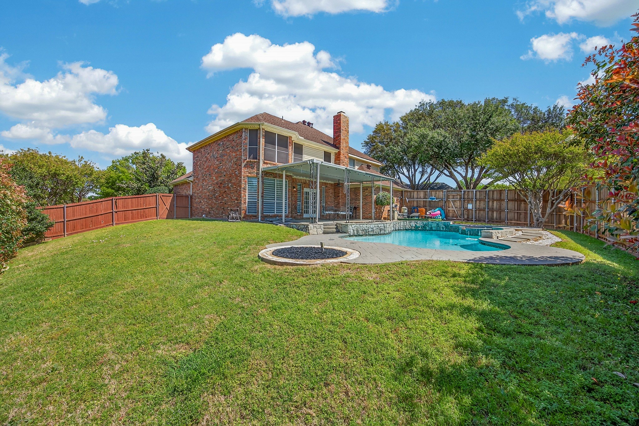 1422 Primrose Lane Lewisville TX 75077