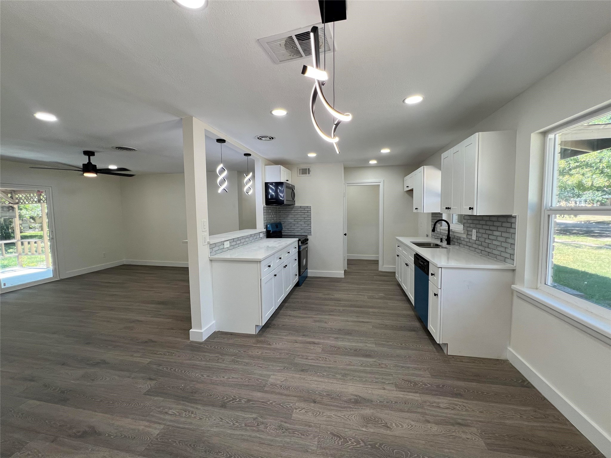 8020 Laura Street North Richland Hills TX 76180