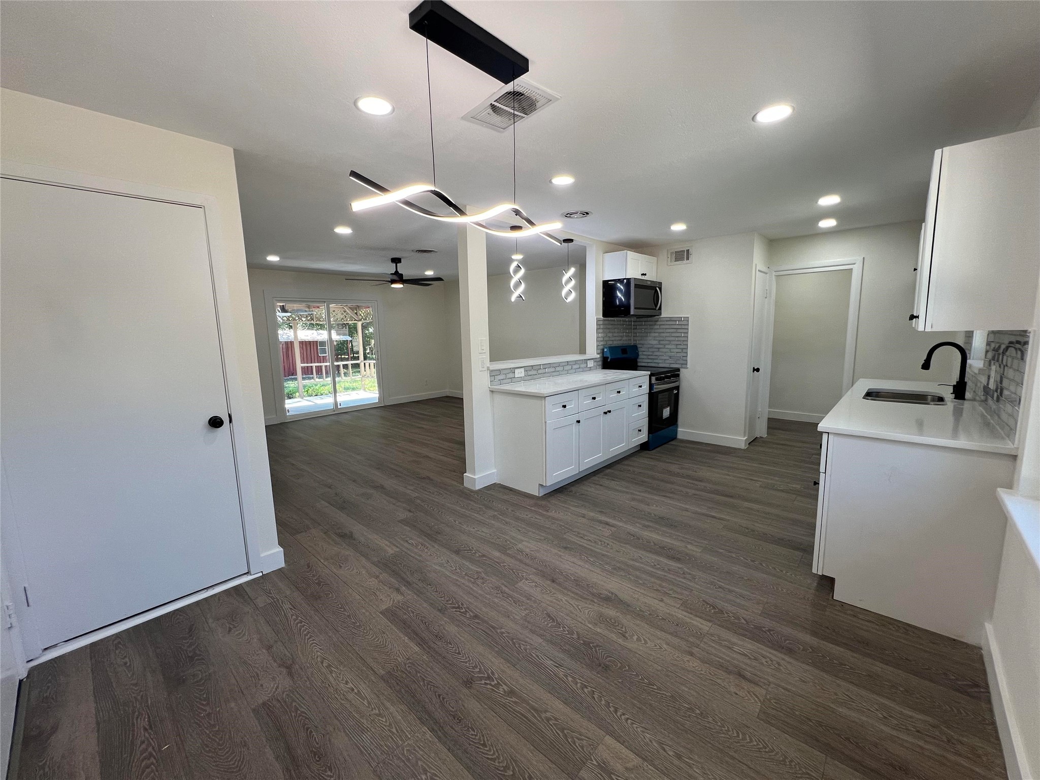 8020 Laura Street North Richland Hills TX 76180
