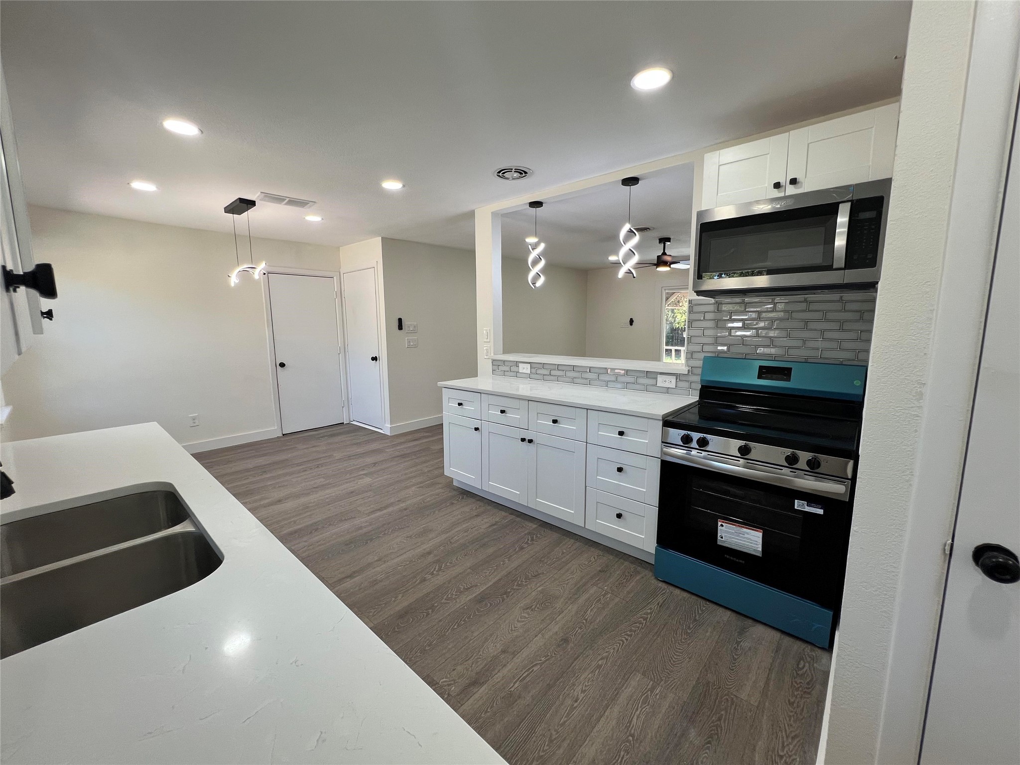 8020 Laura Street North Richland Hills TX 76180