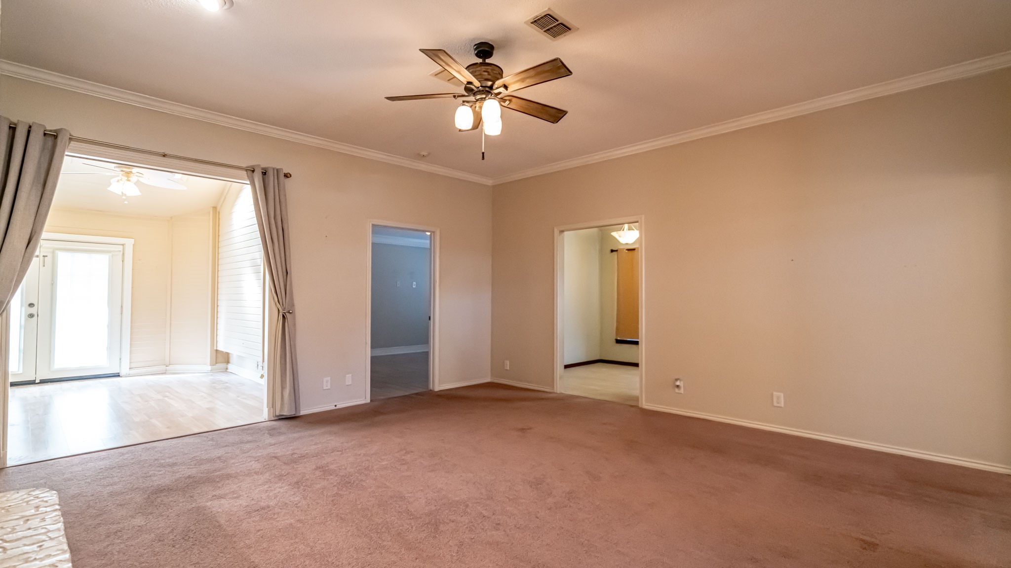 4018 View Point Drive Granbury TX 76048