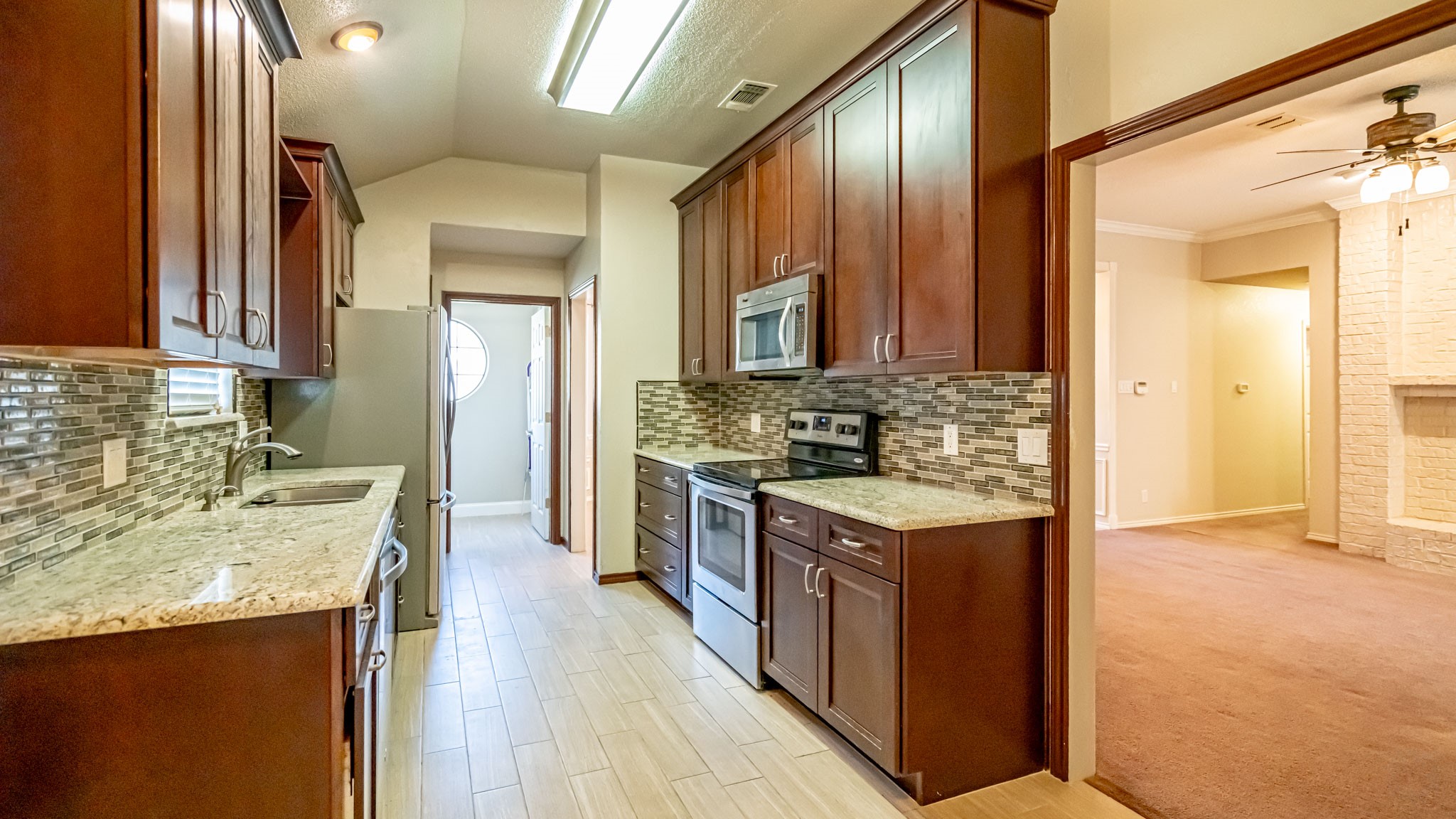 4018 View Point Drive Granbury TX 76048