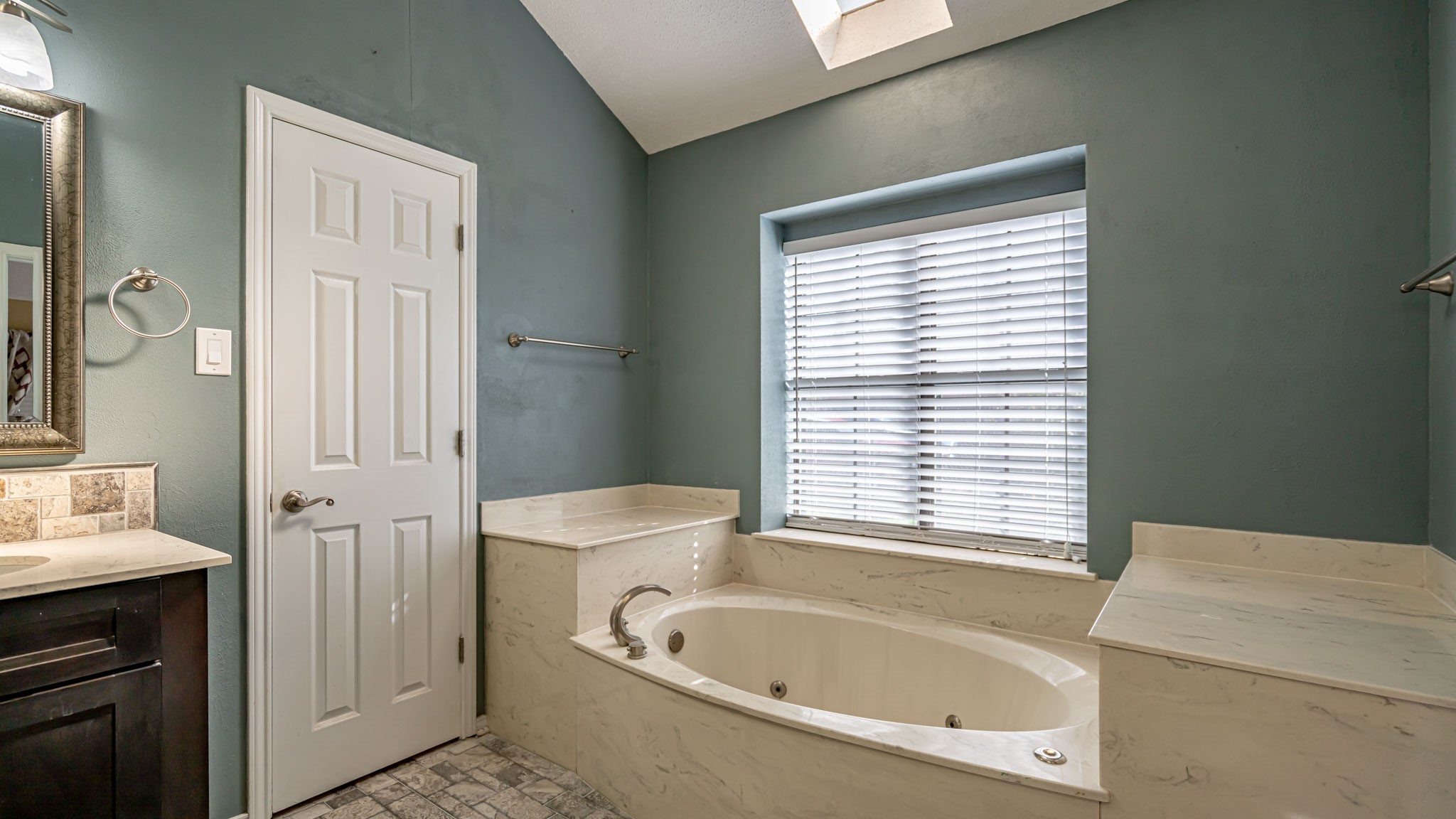 4018 View Point Drive Granbury TX 76048