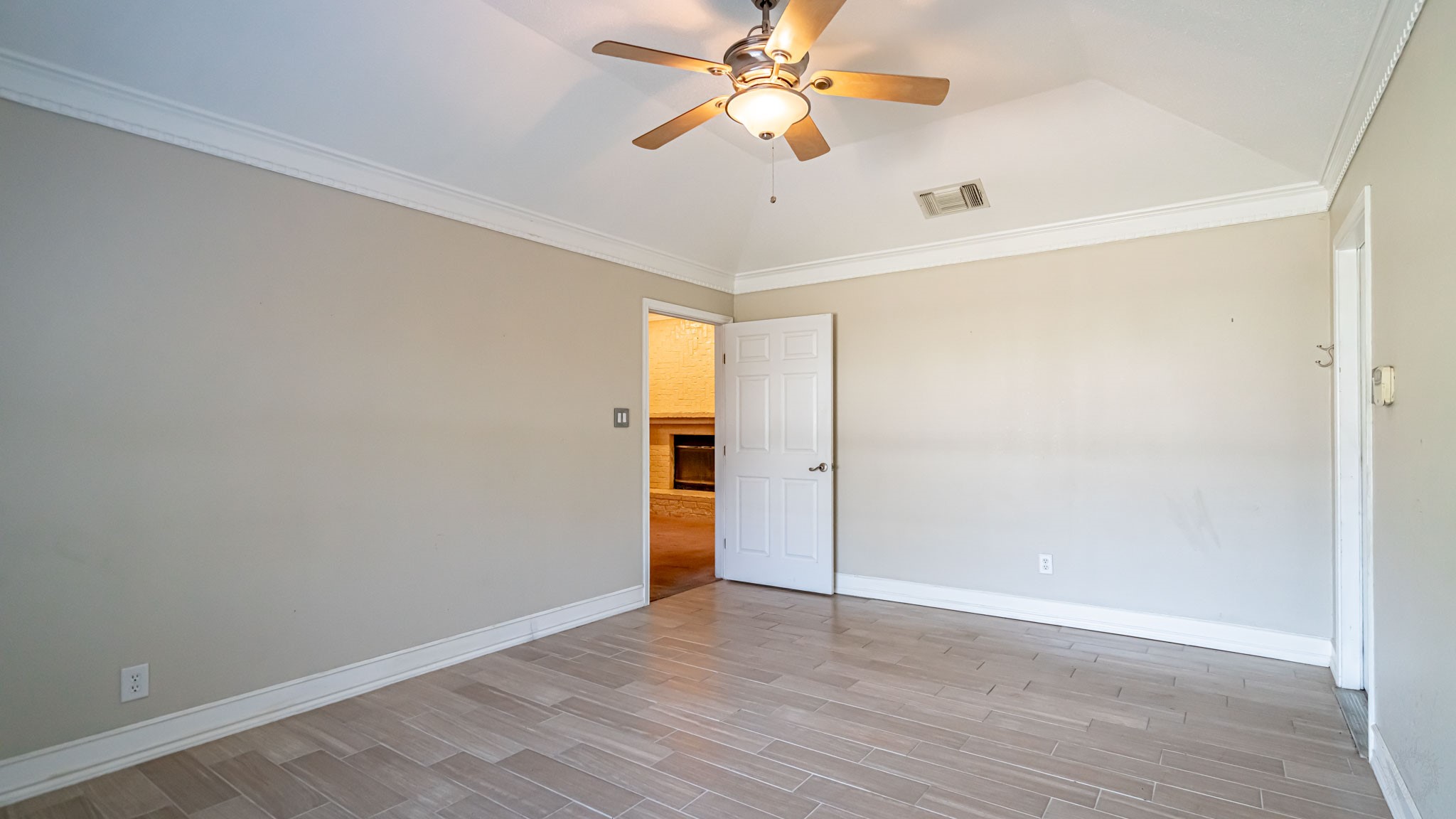 4018 View Point Drive Granbury TX 76048