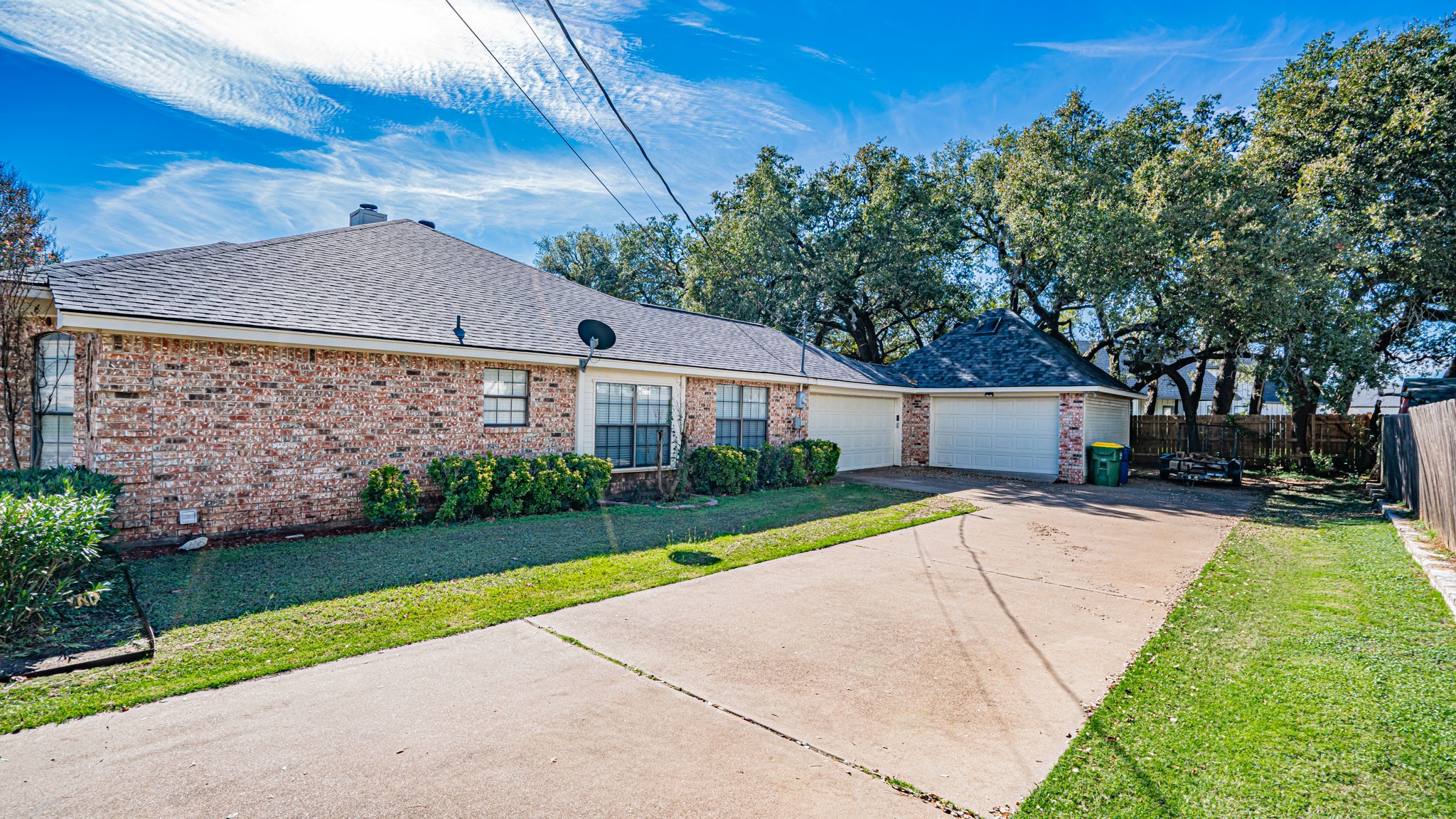 4018 View Point Drive Granbury TX 76048
