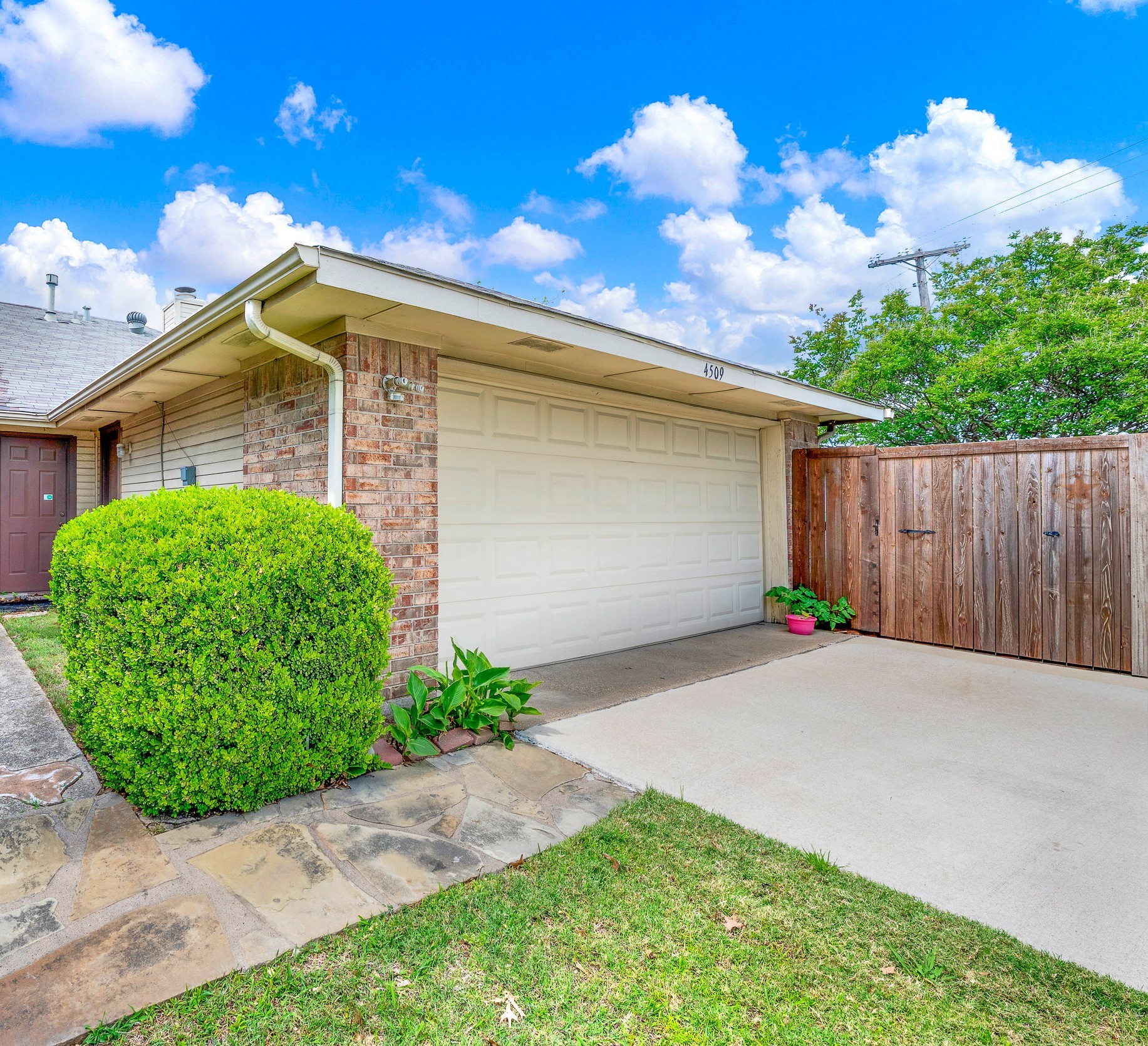 4509 Club Estate Place Mesquite TX 75150
