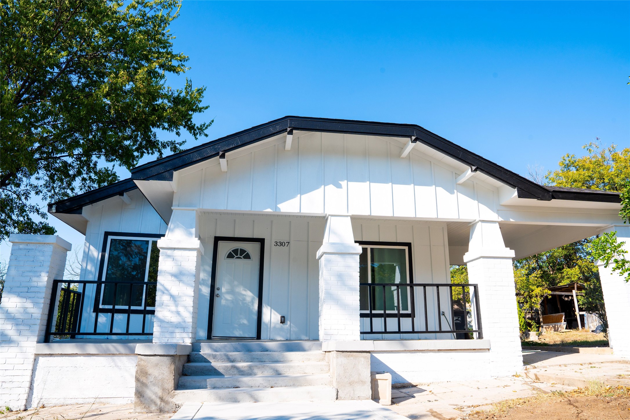 3307 Bideker Avenue Fort Worth TX 76105
