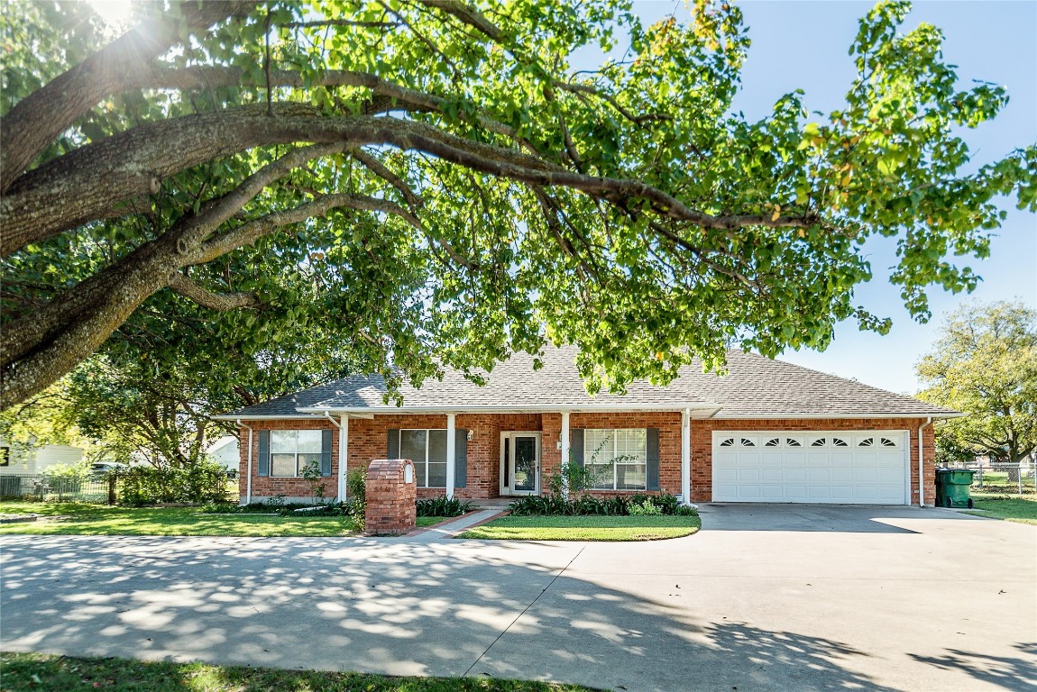 514 Montague Street Nocona TX 76255