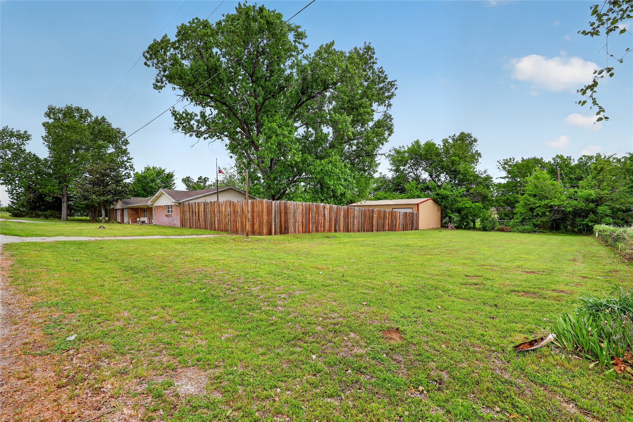 702 El Camino Real Chico TX 76431