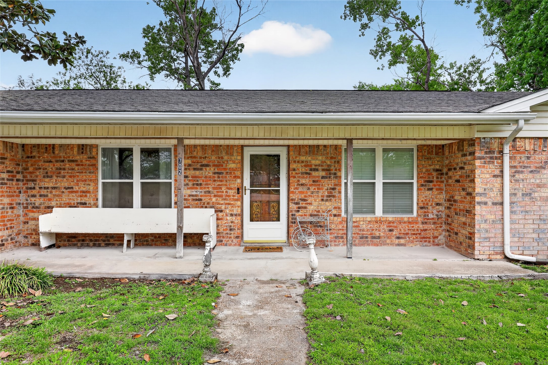 702 El Camino Real Chico TX 76431