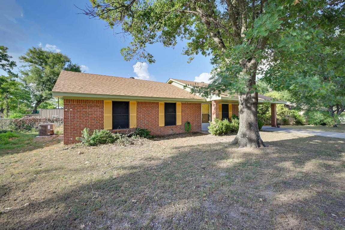 102 Hullum Drive Teague TX 75860