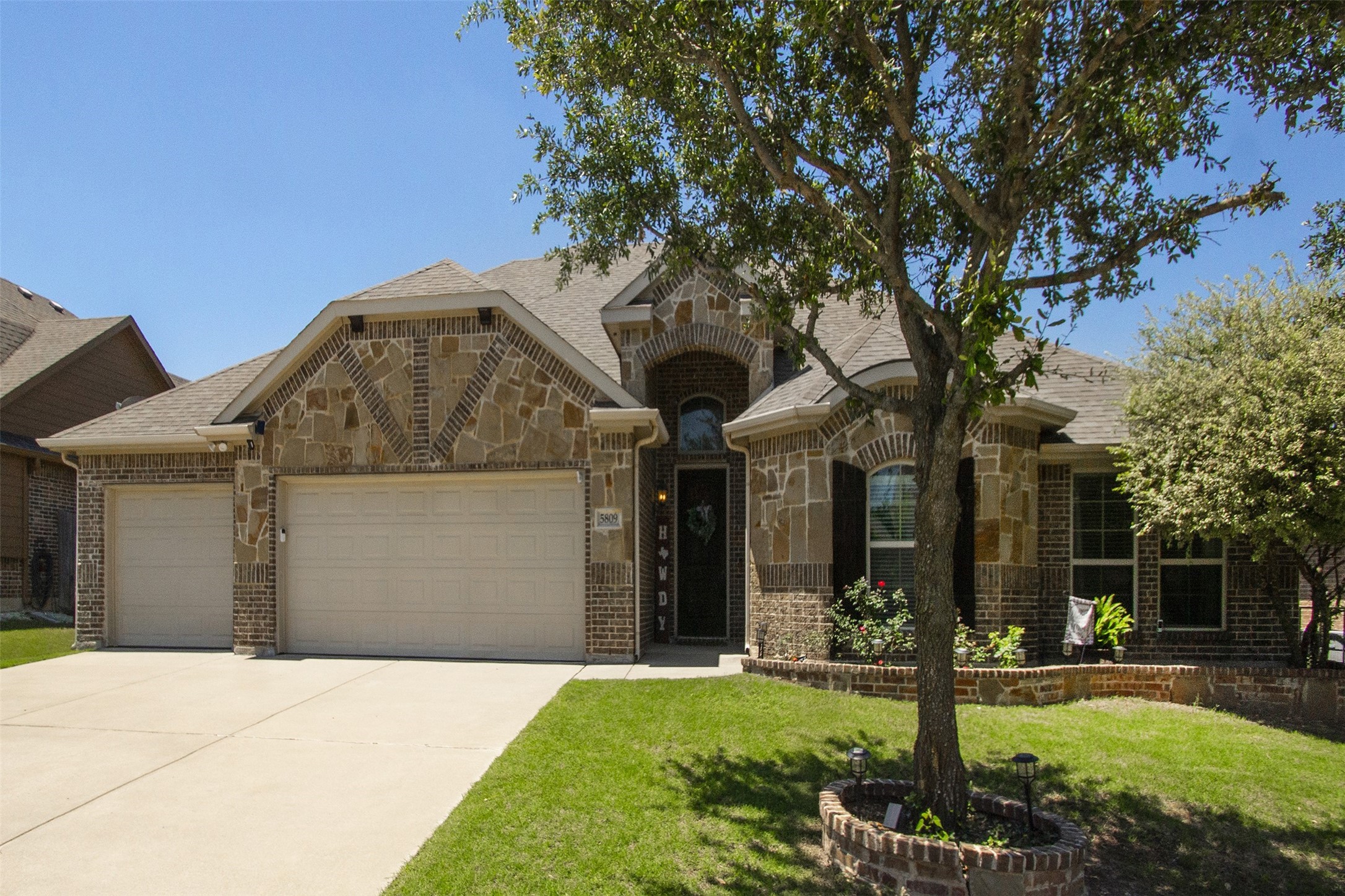 5809 Yellow Rose Court Midlothian TX 76065