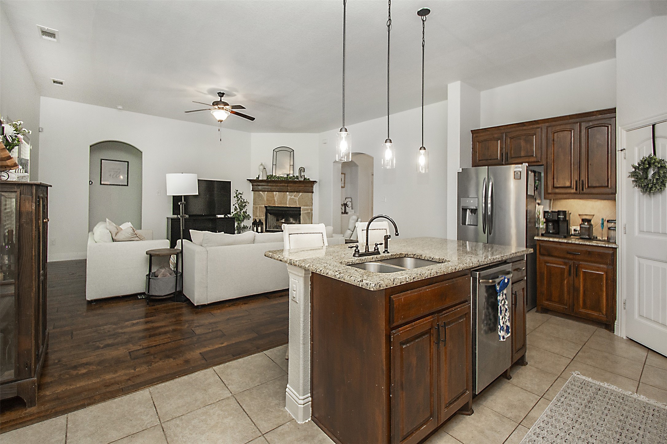 5809 Yellow Rose Court Midlothian TX 76065
