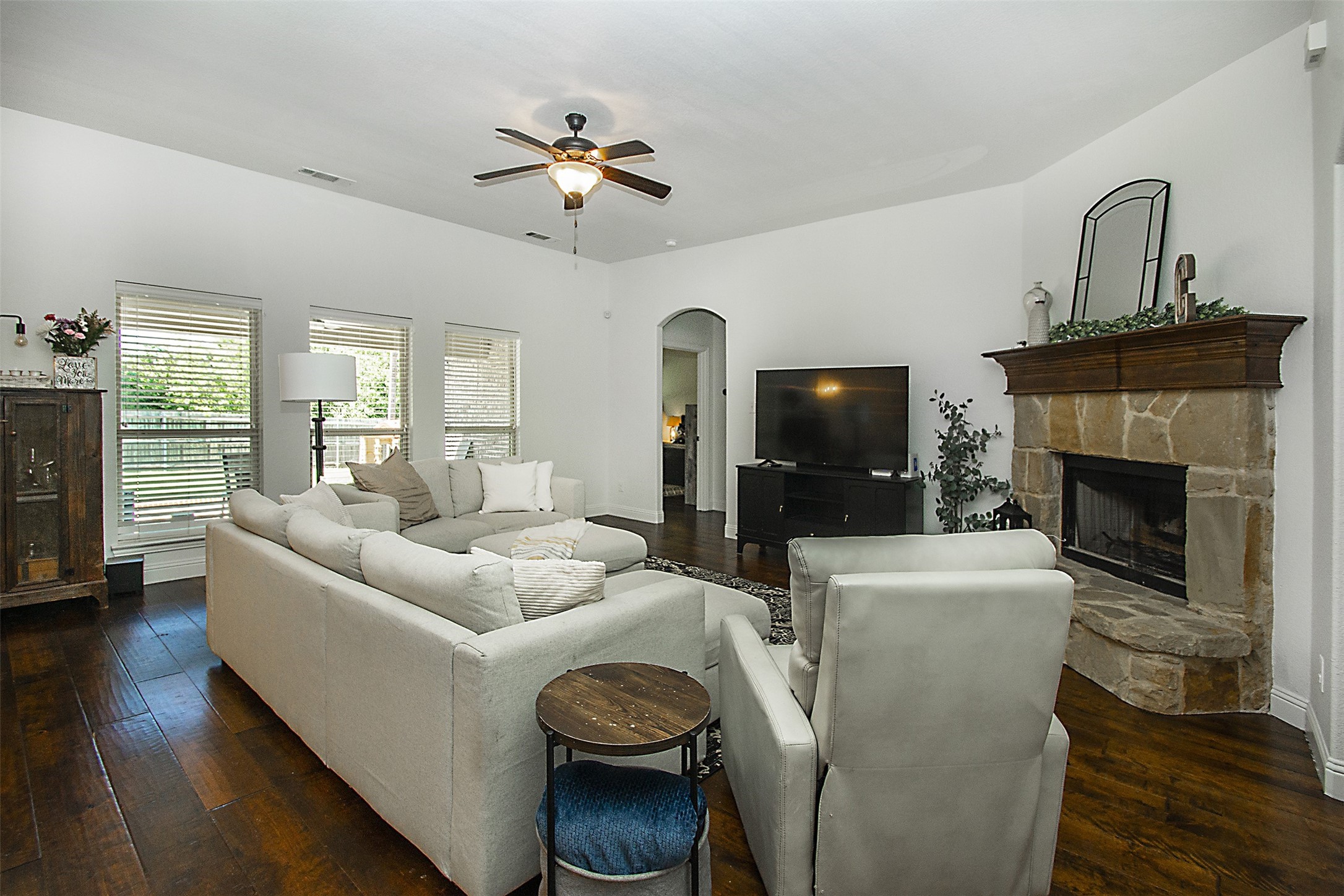 5809 Yellow Rose Court Midlothian TX 76065