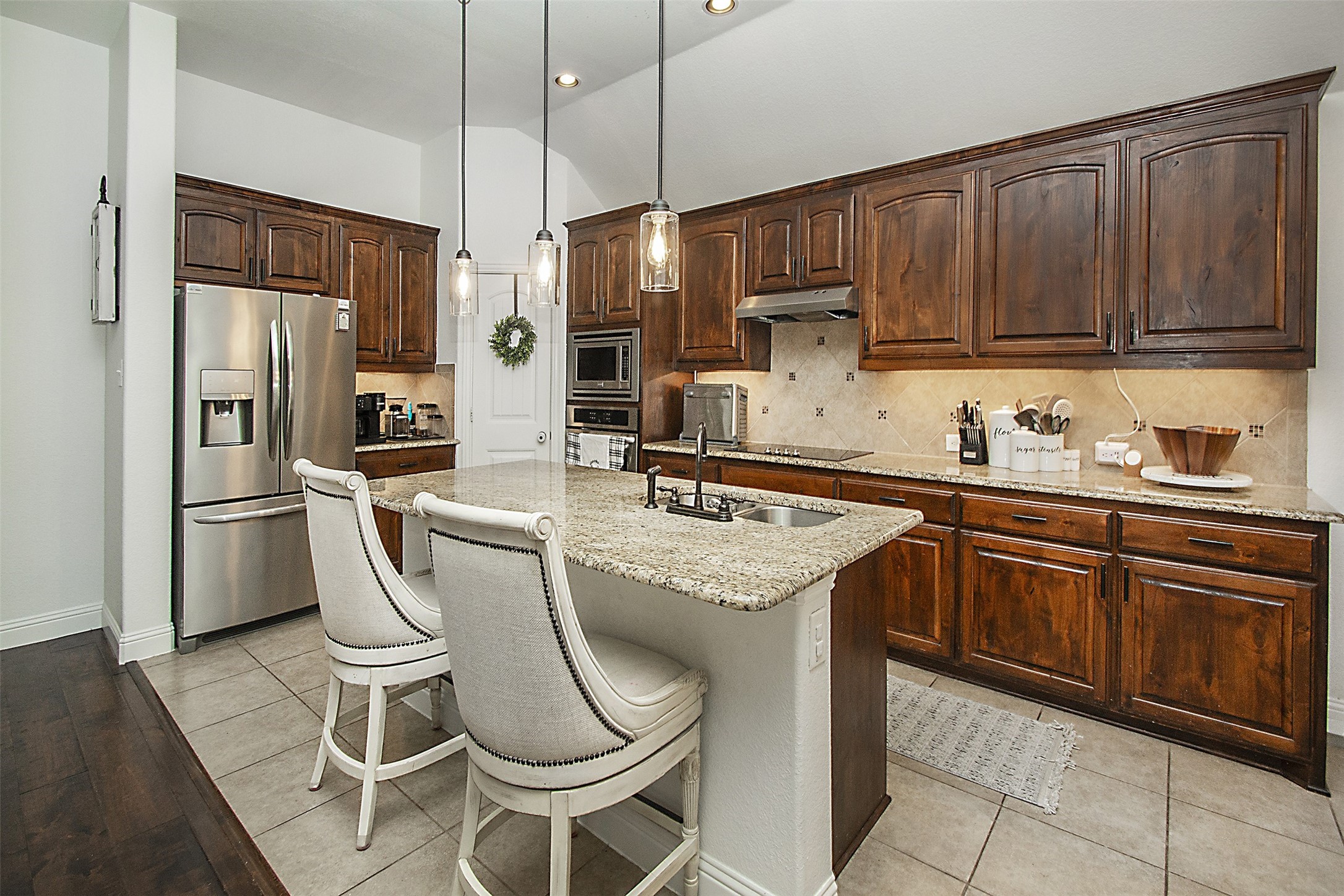 5809 Yellow Rose Court Midlothian TX 76065