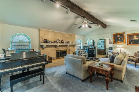 2221 Vanderbilt Court Denton TX 76201