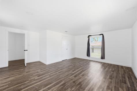 300 S 2nd Street Tehuacana TX 76686