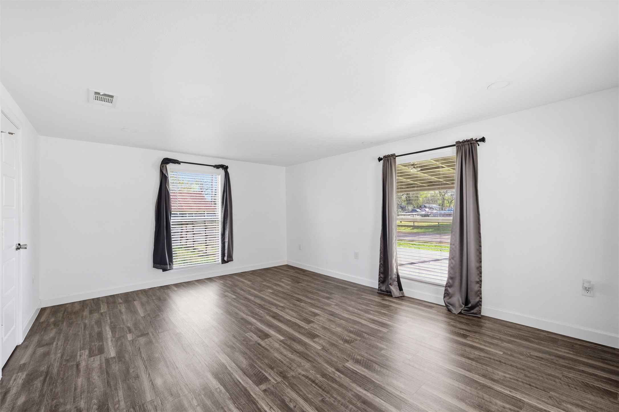 300 S 2nd Street Tehuacana TX 76686