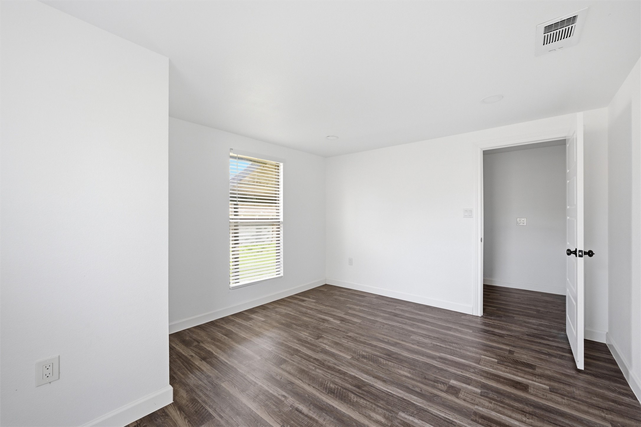 300 S 2nd Street Tehuacana TX 76686