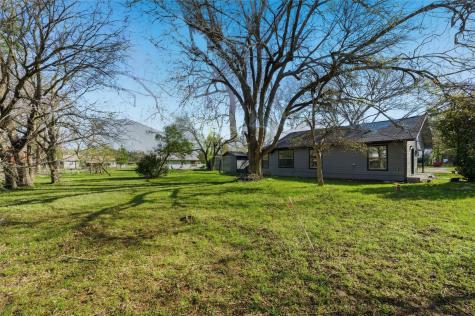 300 S 2nd Street Tehuacana TX 76686