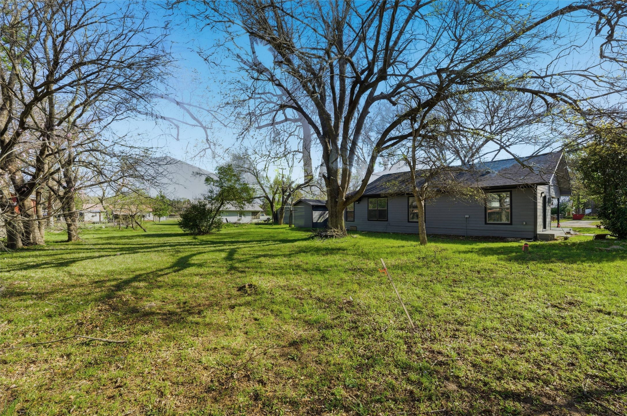 300 S 2nd Street Tehuacana TX 76686